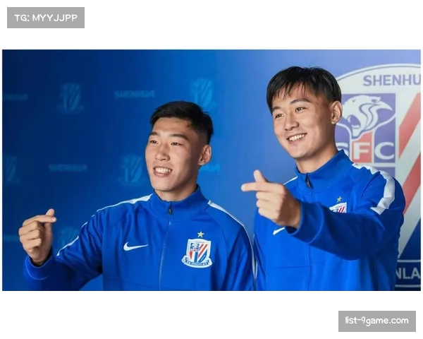 朱辰杰与蒋圣龙组成申花中卫 成防线基石